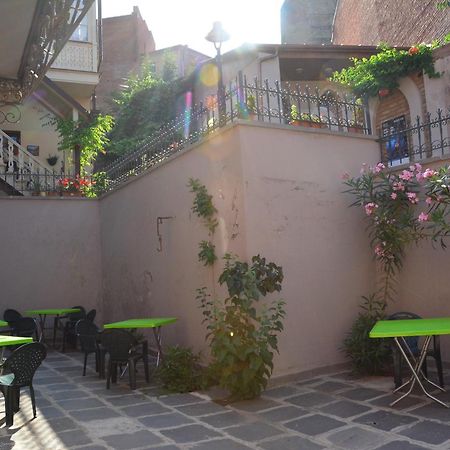 Hotel Canyon Tbilisi Eksteriør bilde