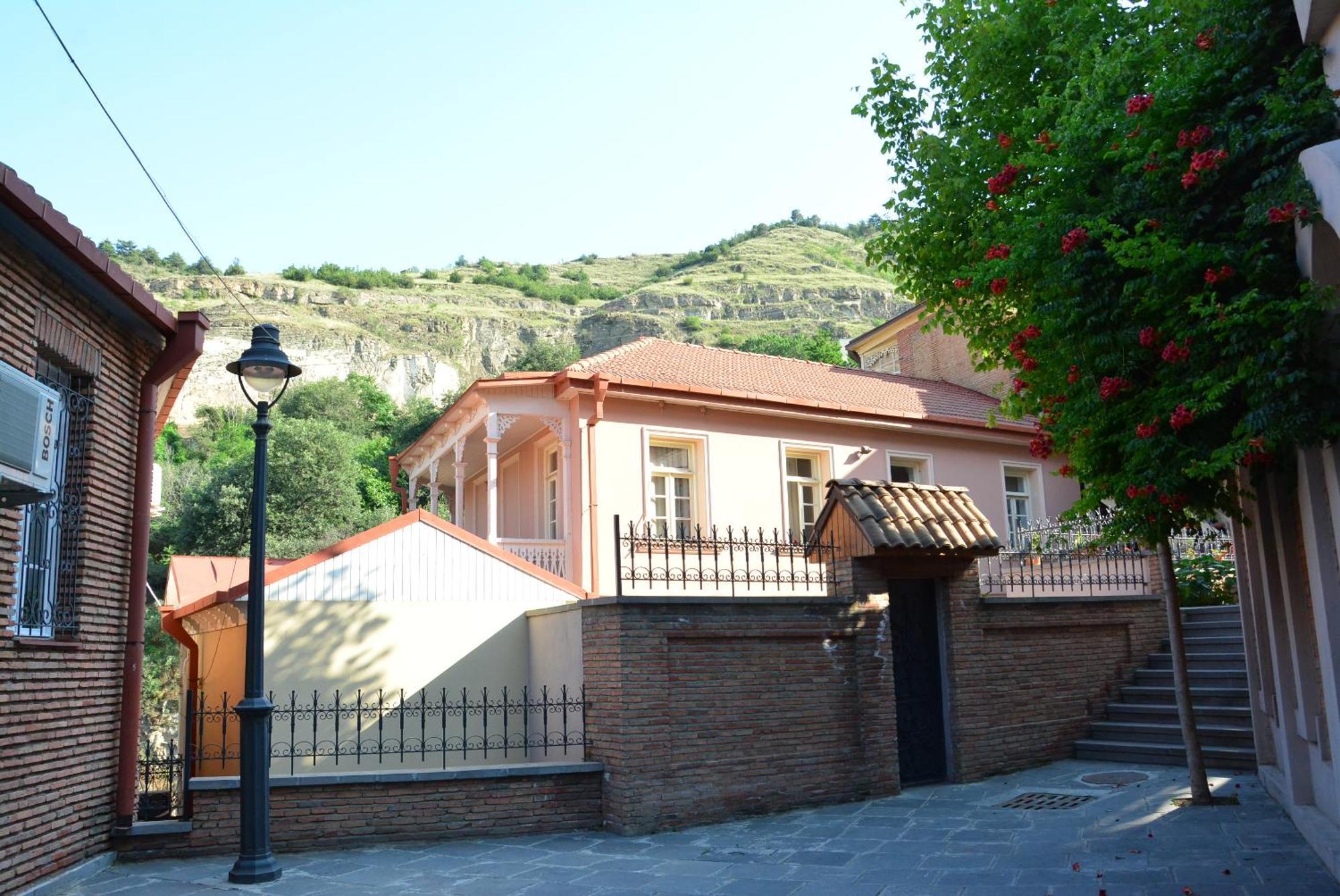 Hotel Canyon Tbilisi Eksteriør bilde
