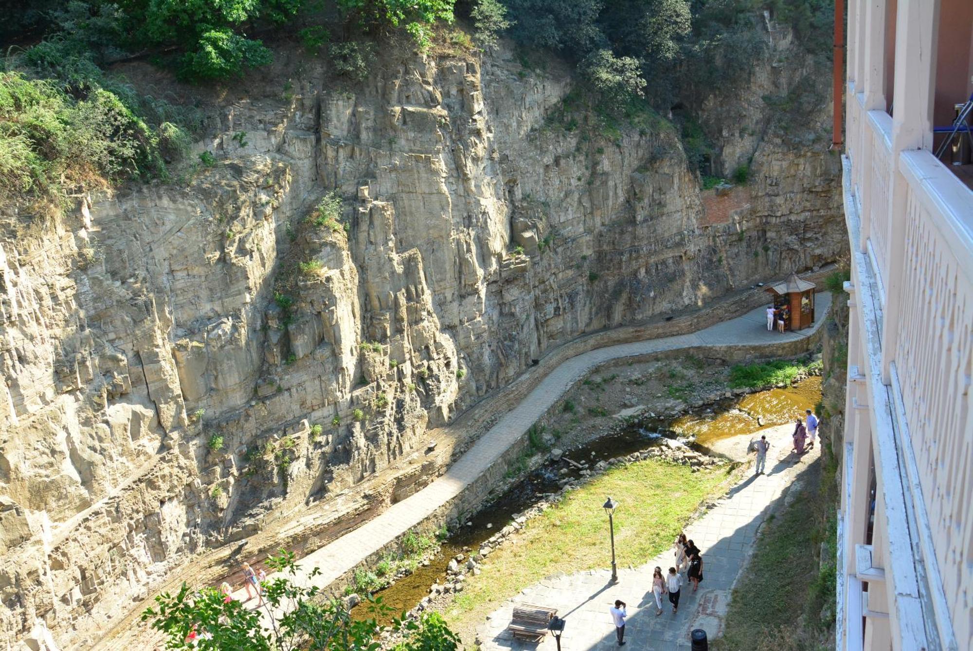 Hotel Canyon Tbilisi Eksteriør bilde